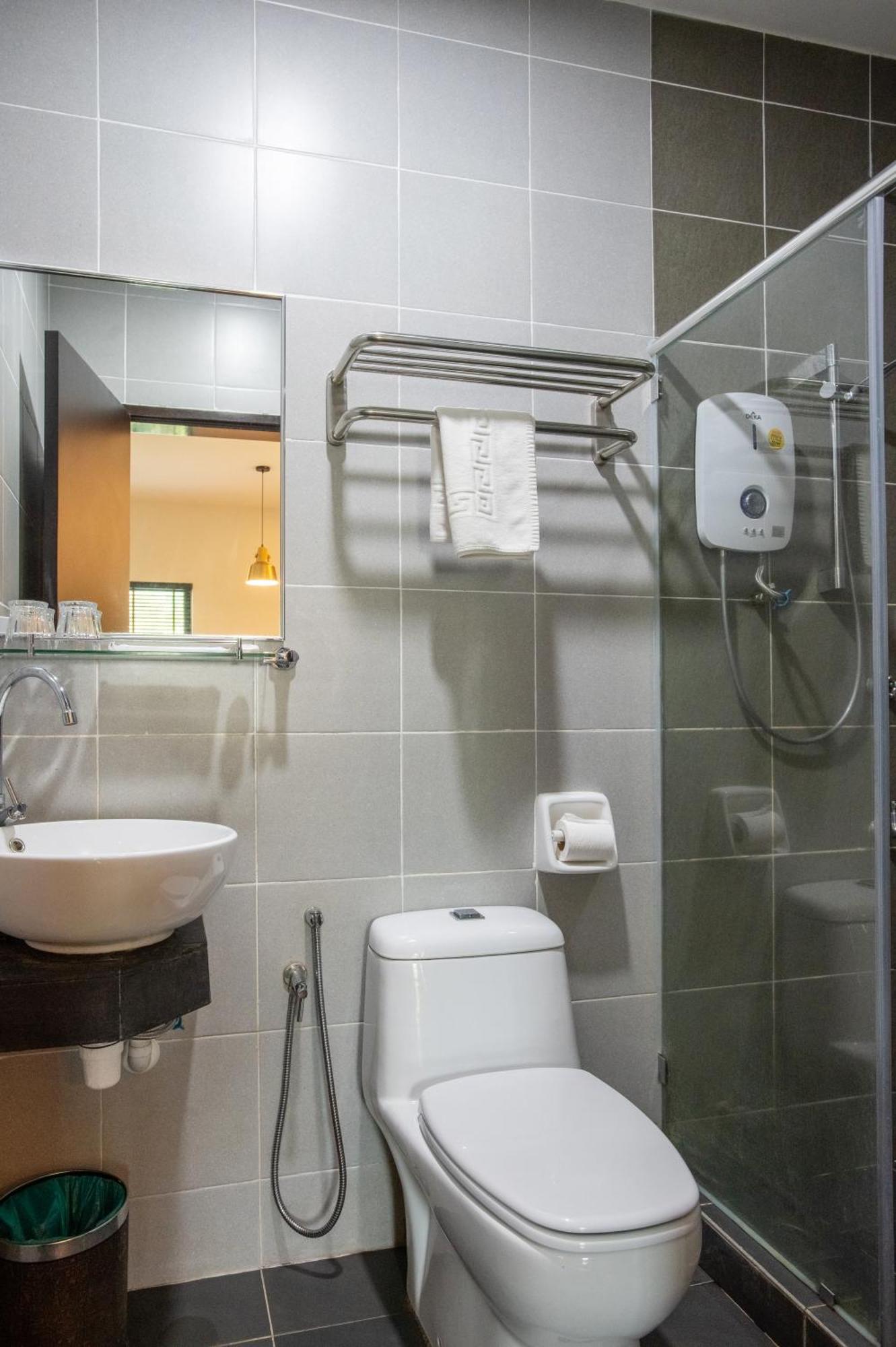 Villa Renai Resort Бентонг Экстерьер фото
